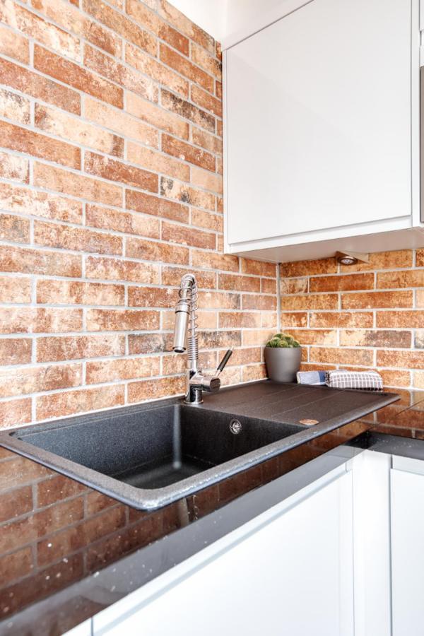 Central Bright 3 Bed Flat With Pool & Parking エディンバラ エクステリア 写真